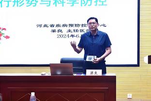 特狮谈巴萨生涯400场：希望成为年轻人榜样，向小将传授经验